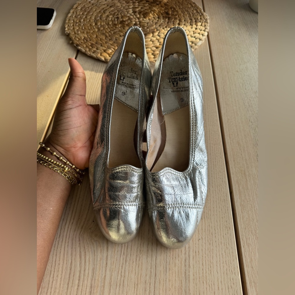 Tender tootsies Women's Silver Loafers